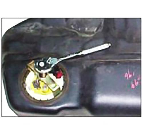 vam-thao-nap-binh-nhien-lieu-saab-jtc-1015